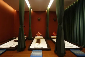 杭州萧山区泰式按摩的被动瑜伽：当身体被折叠成诗